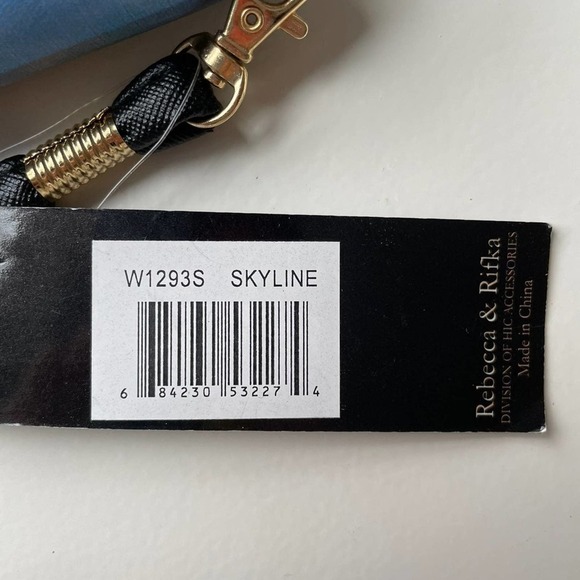 Rebecca and Rifka NYC Skyline wallet - Picture 2 of 6